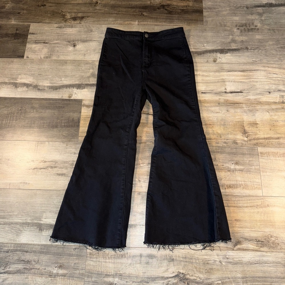We The Free Twenty Nine Black Flare Jeans Raw Hem Stretch Women's 29‎ Boho